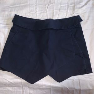 ARITZIA NAVY BLUE SKORT
